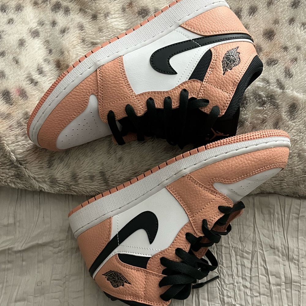 6y Jordan 1 Grade School